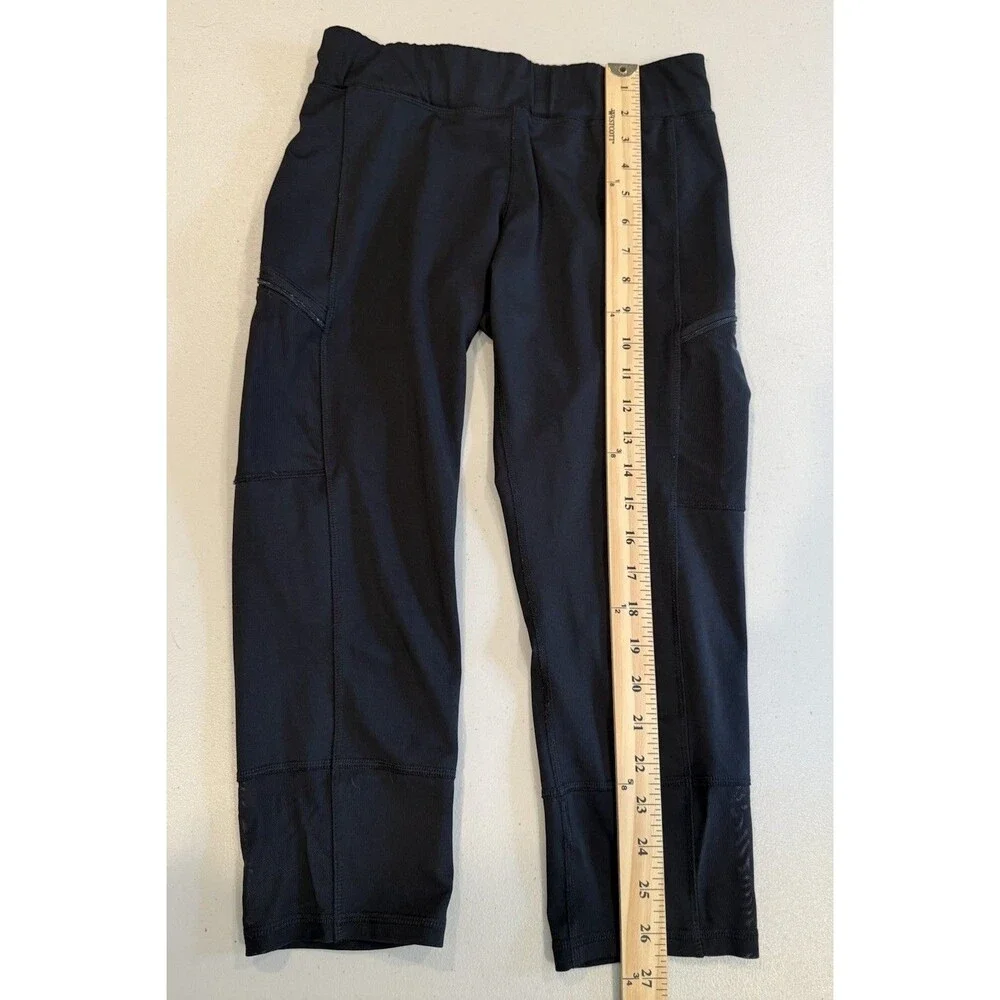 Champion Duo Dry Athletic Capris Women Medium Black Gym Athleisure Travel Yoga